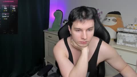 Vincent Strong online show from December 22, 8:00 am