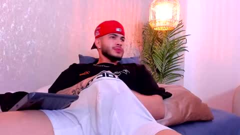 Snapshot of vincentblack_ chatting on September 26, 6:44 am Vincent online show from September 26, 6:44 am