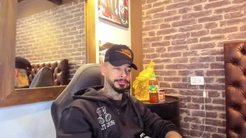 ---Vinzen--- online show from November 5, 4:36 am