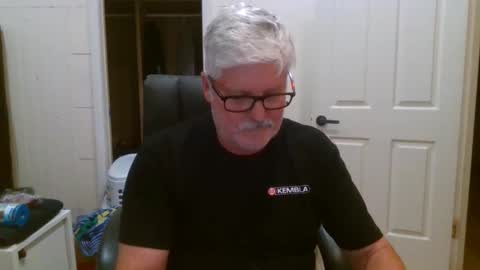 viper654321 online show from October 19, 7:44 am