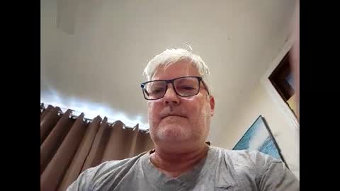 viper654321 online show from January 2, 5:14 am