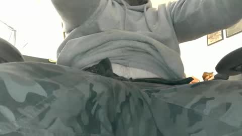 Snapshot of vitalbeach chatting on February 4, 8:38 pm vitalbeach online show from February 4, 8:38 pm