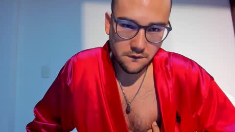 Vito Ferrer online show from March 4, 11:51 am