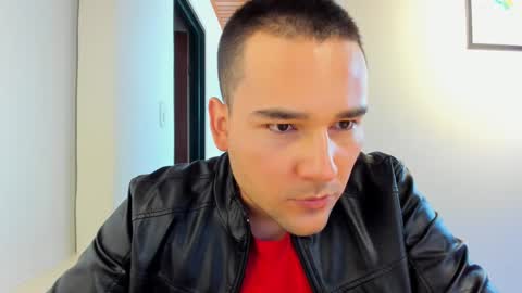 Vito Ferrer online show from January 22, 12:27 pm