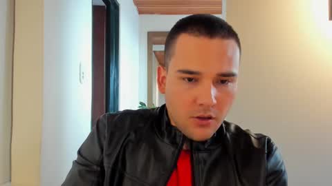 Vito Ferrer online show from January 21, 8:00 pm