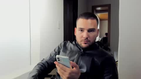 Vito Ferrer online show from February 22, 1:55 am