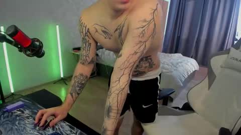 vova online show from March 30, 11:11 am