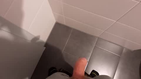 mcfly online show from December 9, 9:01 pm