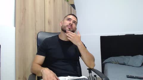 WALTER BROWN  online show from November 18, 4:22 pm