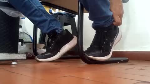 Snapshot of waltherfeet_ chatting on February 28, 6:52 pm WaltherFeet online show from February 28, 6:52 pm