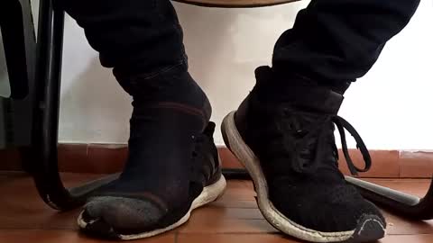 Snapshot of waltherfeet_ chatting on December 10, 2:39 pm WaltherFeet online show from December 10, 2:39 pm