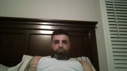 Snapshot of weezy210 chatting on February 19, 12:03 am Weezy online show from February 19, 12:03 am