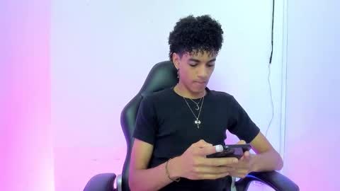 WES online show from January 19, 4:08 pm