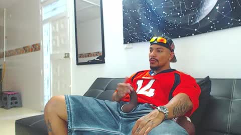 Wesley Rogger online show from November 6, 10:24 pm