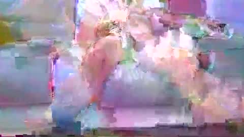 Snapshot of whaner2 chatting on October 18, 12:15 am whaner2 online show from October 18, 12:15 am