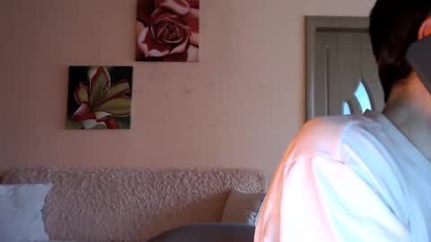 Tom online show from December 18, 12:23 pm