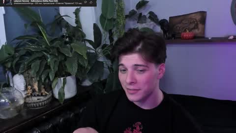 Gus online show from October 21, 9:39 pm