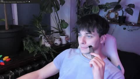 Gus online show from January 13, 7:53 pm