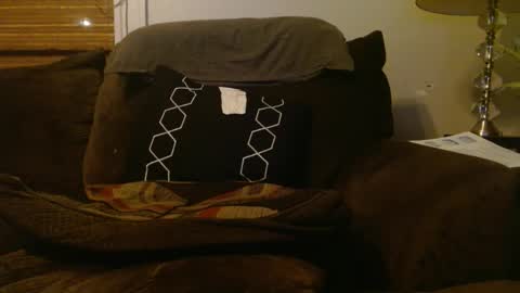 Snapshot of whitemi72975 chatting on September 19, 1:39 am Whitey online show from September 19, 1:39 am