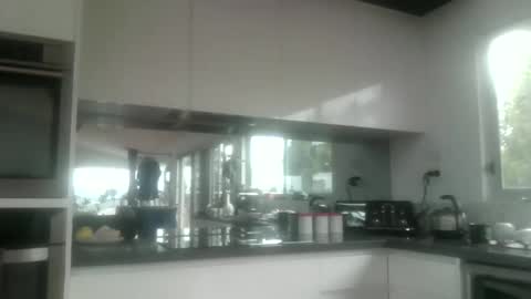 Snapshot of whitepantieman chatting on January 19, 9:55 pm whitepantieman online show from January 19, 9:55 pm