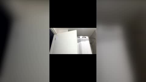 whoami8282 online show from March 17, 2:59 am