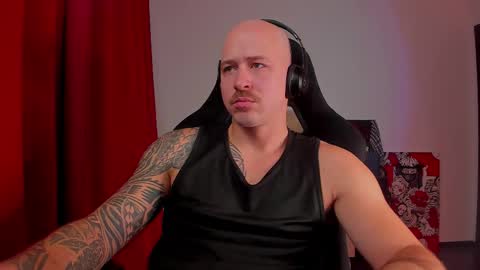 VI online show from November 7, 5:49 pm