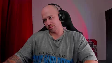 VI online show from November 4, 5:36 pm