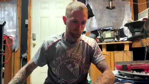 whyteboi8989 online show from March 22, 8:14 pm