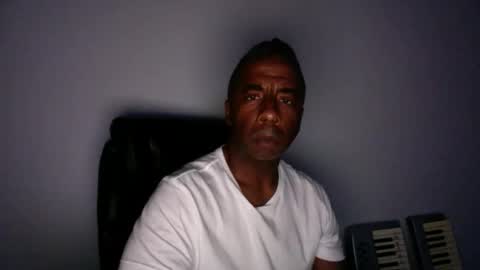 wildnight007 online show from May 25, 1:34 am