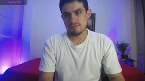 william_steel_ online show from December 21, 2:52 am