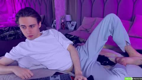 William online show from November 20, 3:06 am