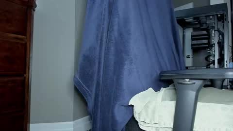 WillySkynn online show from October 18, 4:17 am