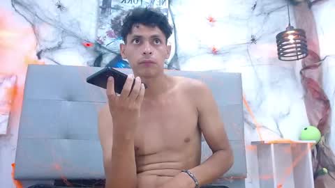 Wiltom online show from November 1, 2:21 pm