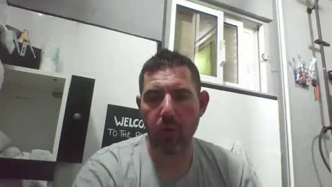 windowpane online show from January 15, 10:35 pm