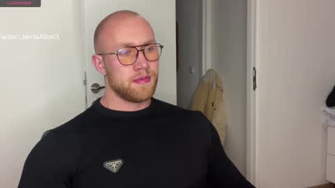 Wlademar online show from December 11, 2:21 am