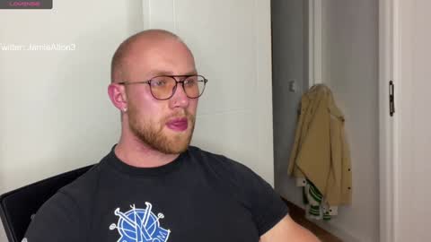 Wlademar online show from December 15, 11:42 pm