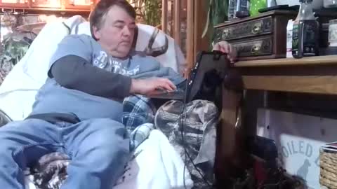 wldlife online show from February 22, 1:18 am