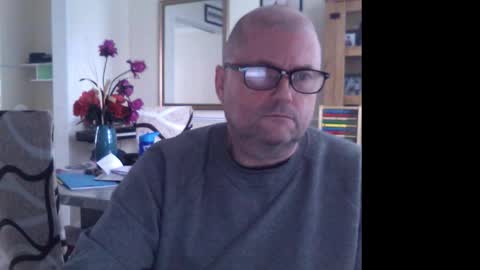 Snapshot of wobble444 chatting on October 14, 11:17 am wobble444 online show from October 14, 11:17 am