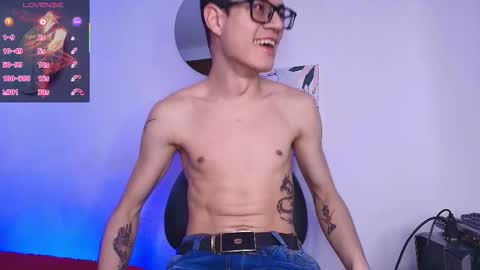  W O L F  online show from February 19, 12:01 pm