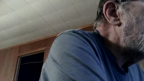 wolfreapsurass online show from February 8, 6:22 pm