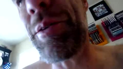 WoodieSays online show from April 9, 4:02 pm