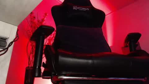 Woondeer online show from October 21, 7:50 pm