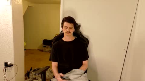 Wyatt online show from April 19, 1:16 am