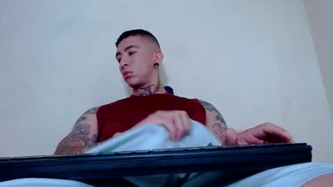 xav_dai online show from March 31, 6:53 pm