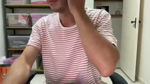 xhamps online show from February 19, 11:50 am