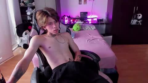 xIce Boy online show from March 5, 3:19 pm