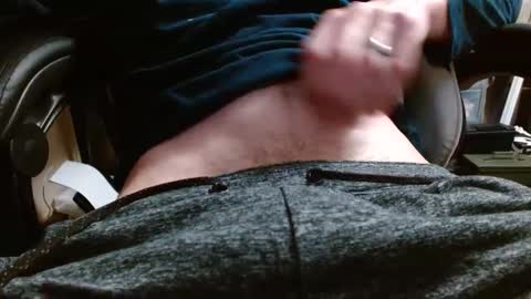 xxelonnutzxx online show from December 3, 3:29 am