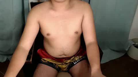 Snapshot of xxhotloyd_cummerx chatting on January 7, 12:48 pm Loyd online show from January 7, 12:48 pm