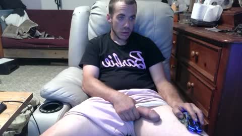 Snapshot of xxscubastevexxx chatting on September 29, 7:10 pm xxScubaStevexx online show from September 29, 7:10 pm