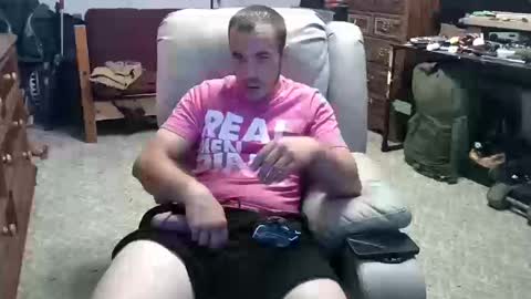 Snapshot of xxscubastevexxx chatting on September 23, 1:38 am xxScubaStevexx online show from September 23, 1:38 am